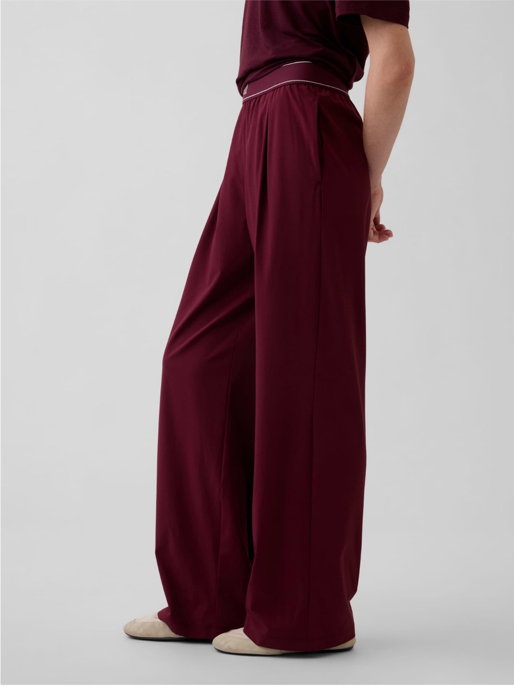 Gap Fit Pleated Easy Logo Pants Tuscan Red - Picture 8 of 9